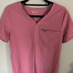 Light pink FIGS one pocket catarina scrub top